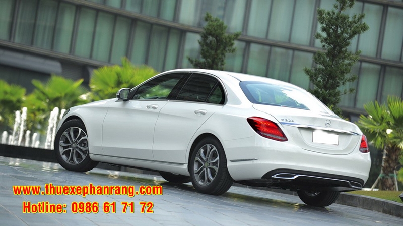 Thuê xe Mercedes C200 đưa đón khách sang trọng, khách VIP uy tín tại Phan Rang Ninh Thuận