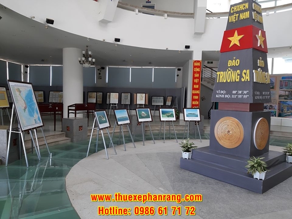 Thuê xe du lịch đời mới chất lượng cao ở Thuê Xe Phan Rang đi tham quan Bảo tàng Ninh Thuận