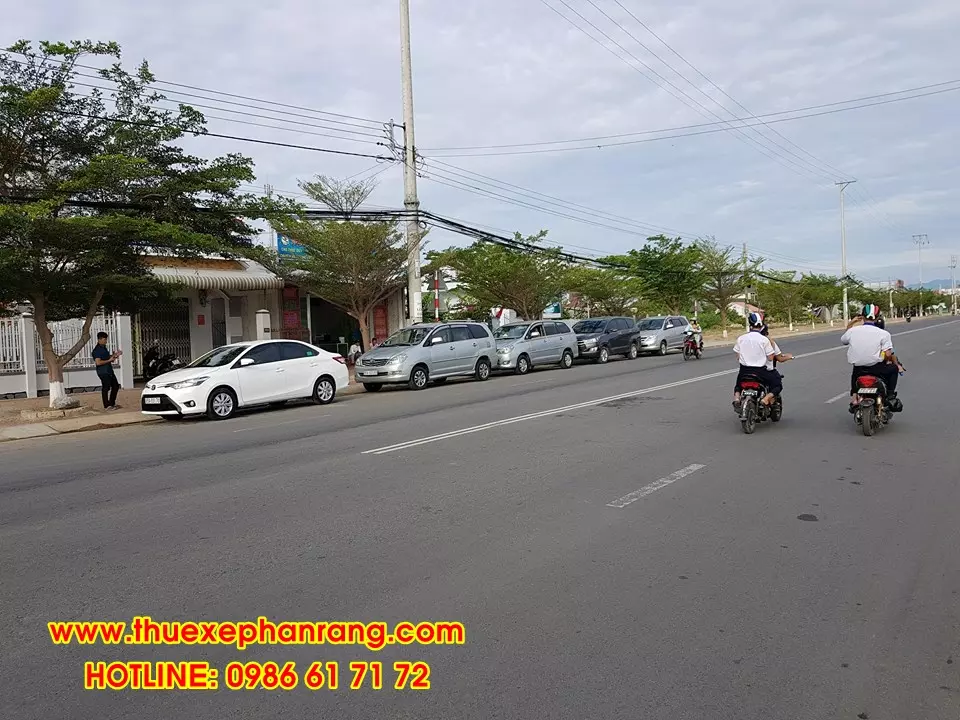Chuẩn bị xe cưới cho khách thuê xe hoa tại Phan Rang Ninh Thuận