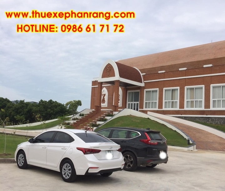 Cho thuê xe ô tô 7 chỗ giá rẻ, chất lượng cao tại huyện Ninh Hải Ninh Thuận