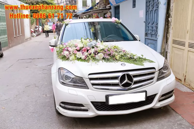 Thuê xe Mercedes chạy xe hoa, xe đám cưới giá rẻ tại Phan Rang Ninh Thuận