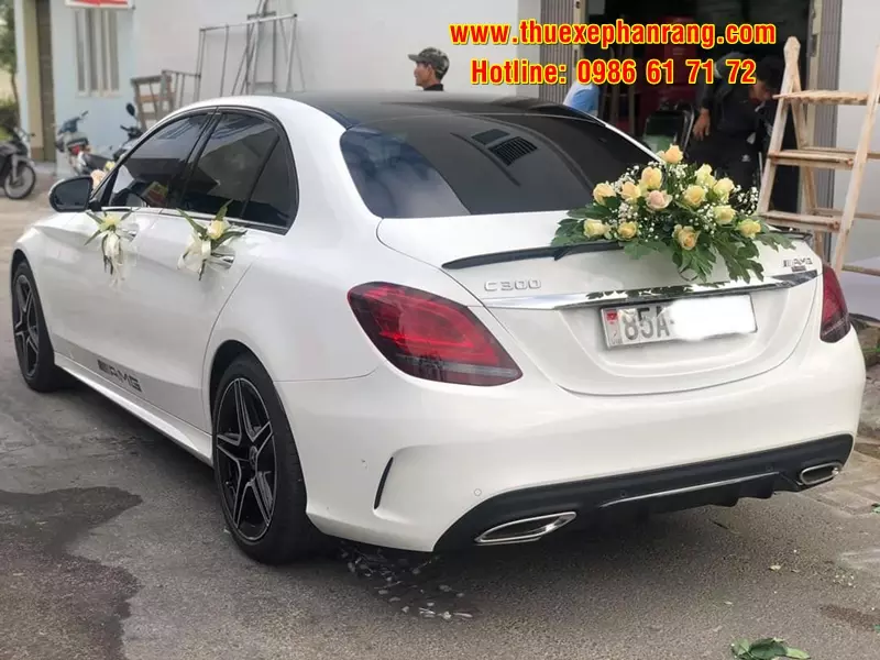 Thuê xe Mercedes C300 đưa đón khách sang trọng, khách VIP uy tín tại Phan Rang Ninh Thuận