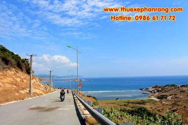 Thuê xe tham quan Cung đường biển 702 Phan Rang - Bình Tiên đời mới, uy tín tại Phan Rang Ninh Thuận