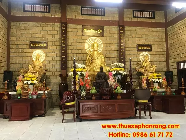 Thuê xe du lịch đời mới chất lượng cao ở Thuê Xe Phan Rang đi tham quan Thiền Viện Trúc Lâm Viên Ngộ