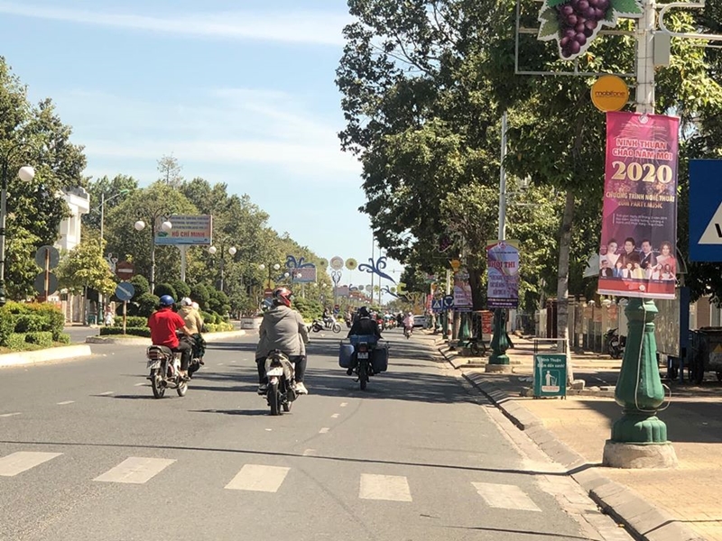chuongtrinhnghethuatninhthuanchaonammoi20201