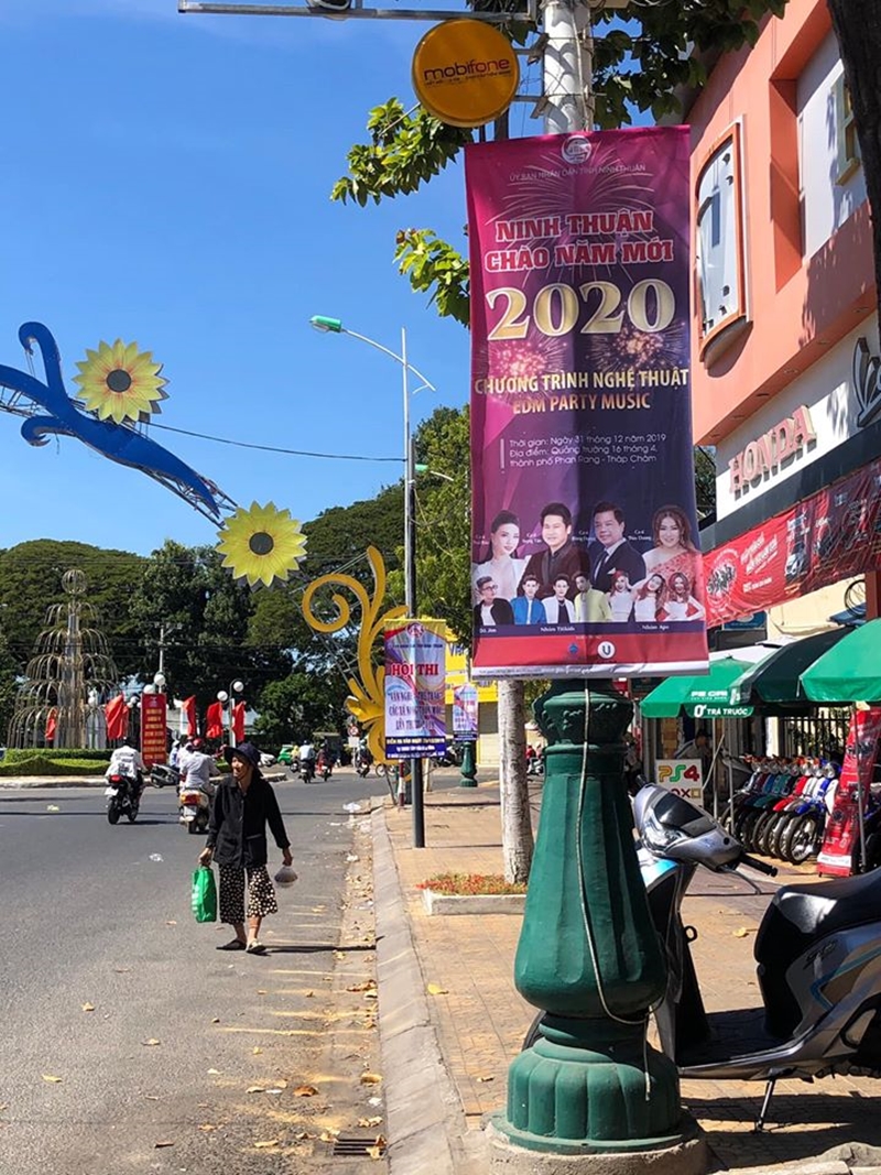 chuongtrinhnghethuatninhthuanchaonammoi20204