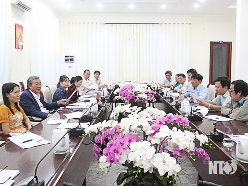 chuongtrinhnghethuatninhthuanchaonammoi20207