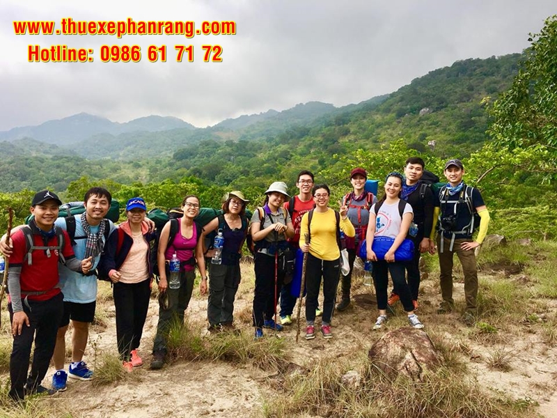 Thuê xe ô tô tham quan điểm du lịch đón Phan Rang Ninh Thuận đi Vườn quốc gia Núi Chúa
